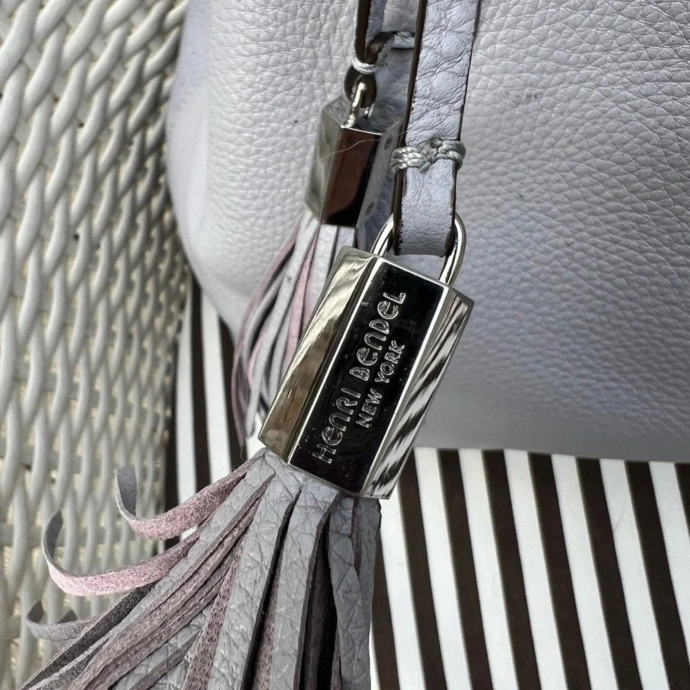Henri Bendel Daria Tote in Light Grey - Picture 4 of 12